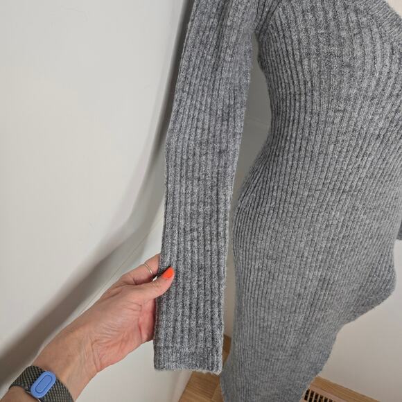 Venus EUC high slit sweater dress winter fall sexy tunic XS Heather grey - Picture 6 of 17